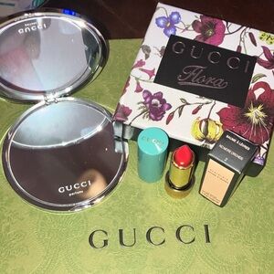 Gucci Flora Makeup mirror